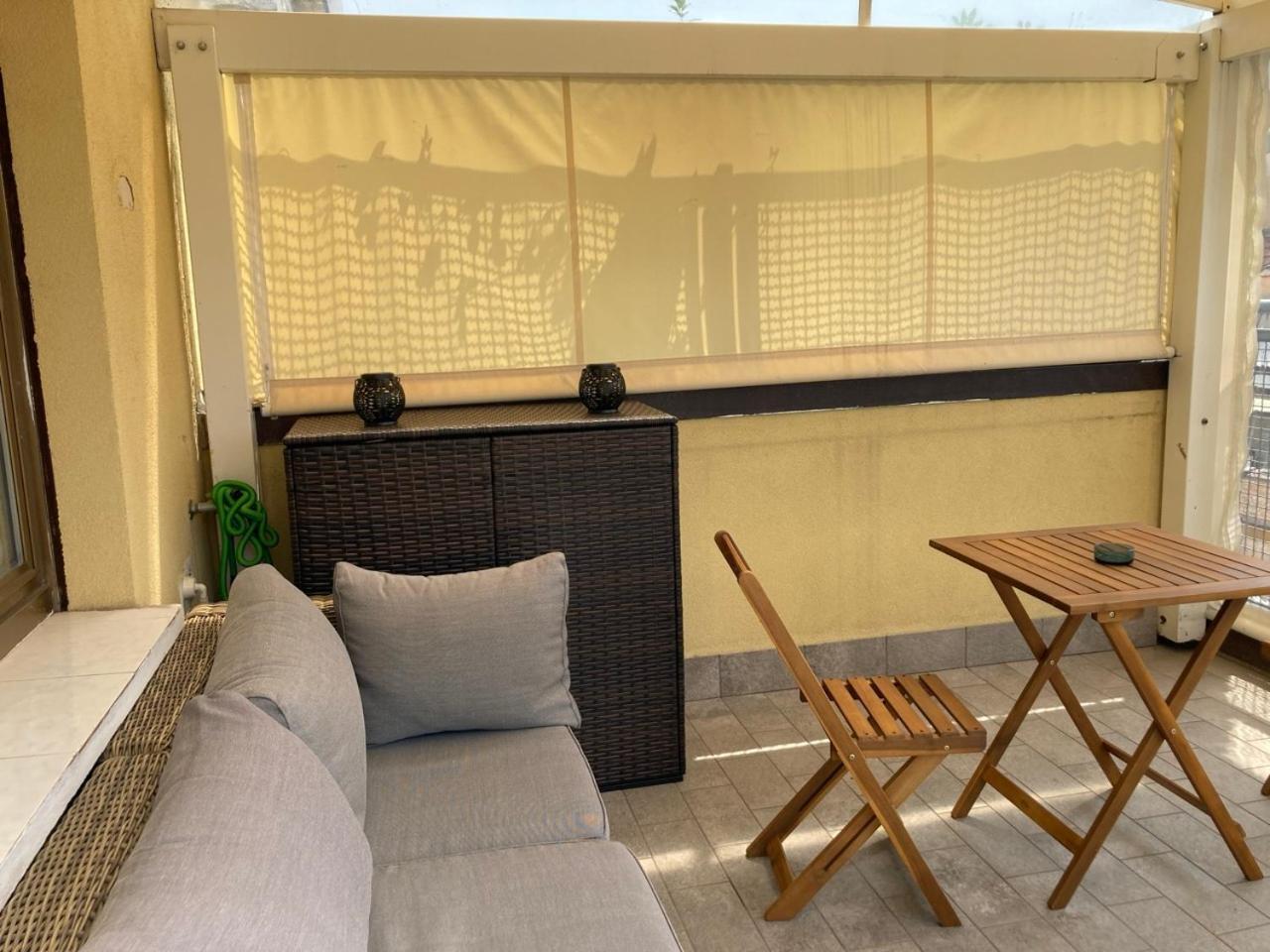 Monolocale Con Ampio Terrazzo Milán
