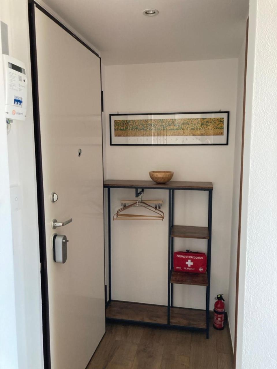 Monolocale Con Ampio Terrazzo Apartamento