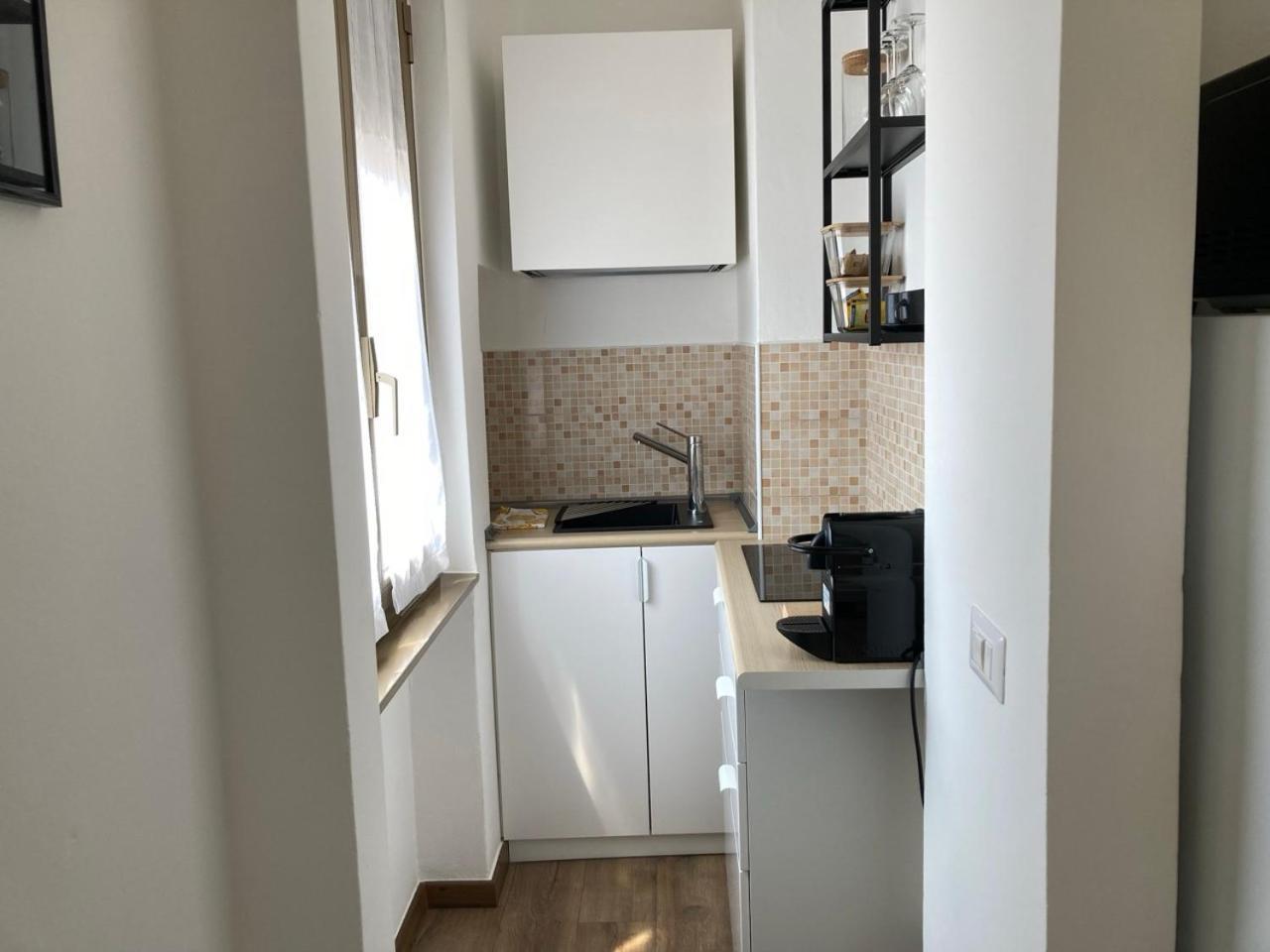 Monolocale Con Ampio Terrazzo Milán
